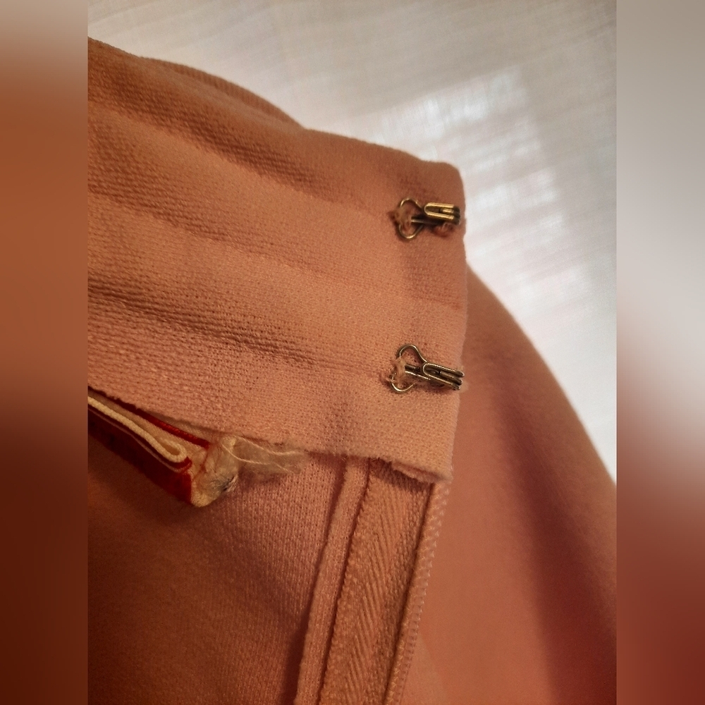 Vintage Pink Sheath Dress with Bishop Sleeves and Mock Neck - Picture 5 of 12